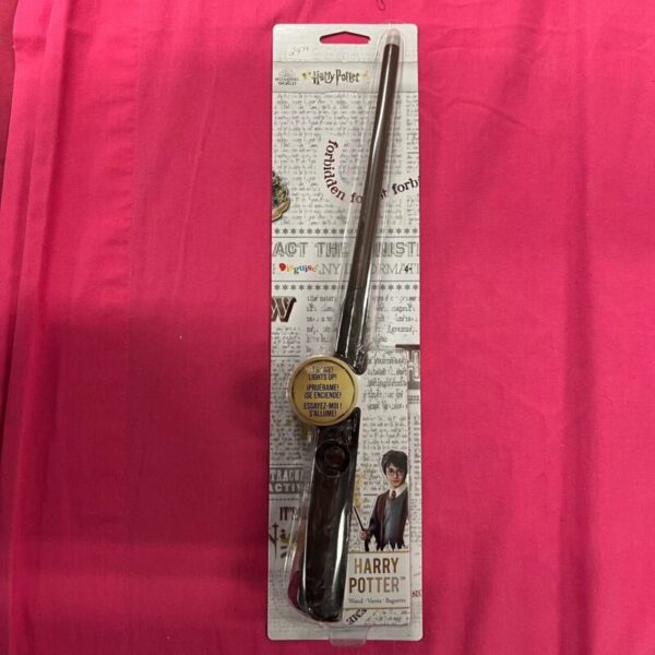 Harry Potter - Childrens Light Up Harry Potter Wand