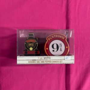 Harry Potter - Hogwarts Express & Platform 9 3/4 Salt & Pepper Shaker Set