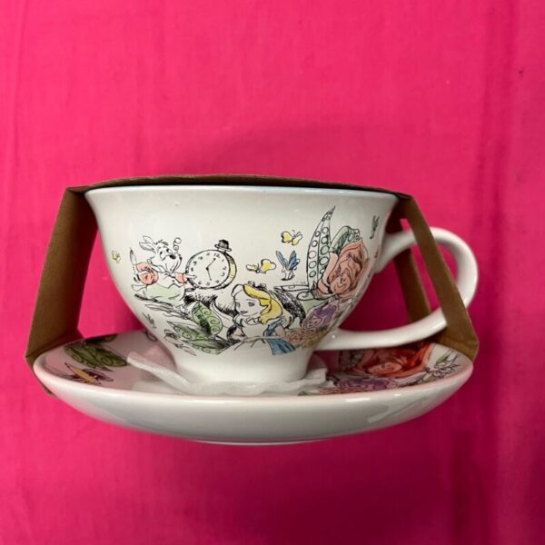 Alice in Wonderland - Tea Cup and Saucer Set