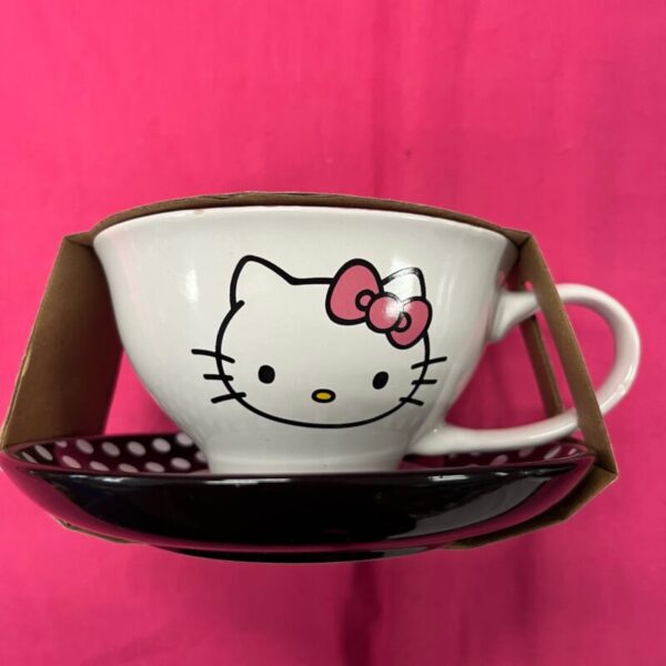 Hello Kitty - Tea Cup and Saucer Set