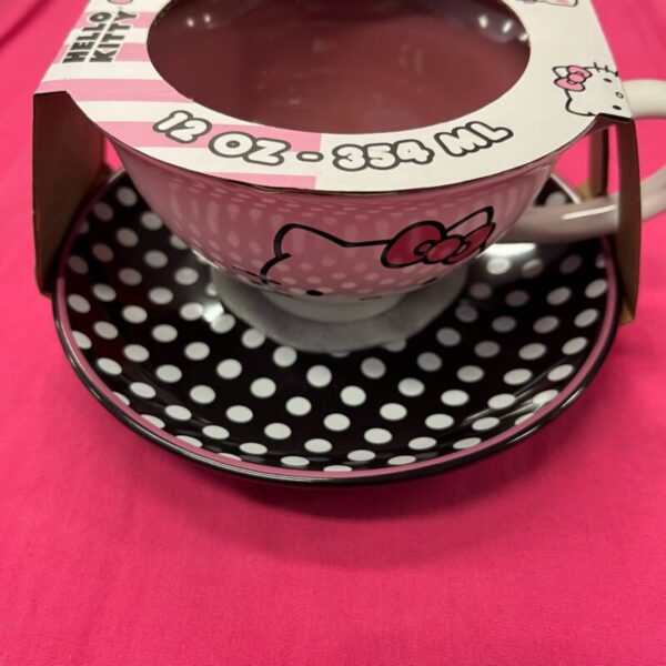 Hello Kitty - Tea Cup and Saucer Set